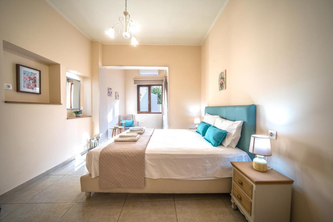 Iro City And Beach Boutique Homes Chania  Екстер'єр фото