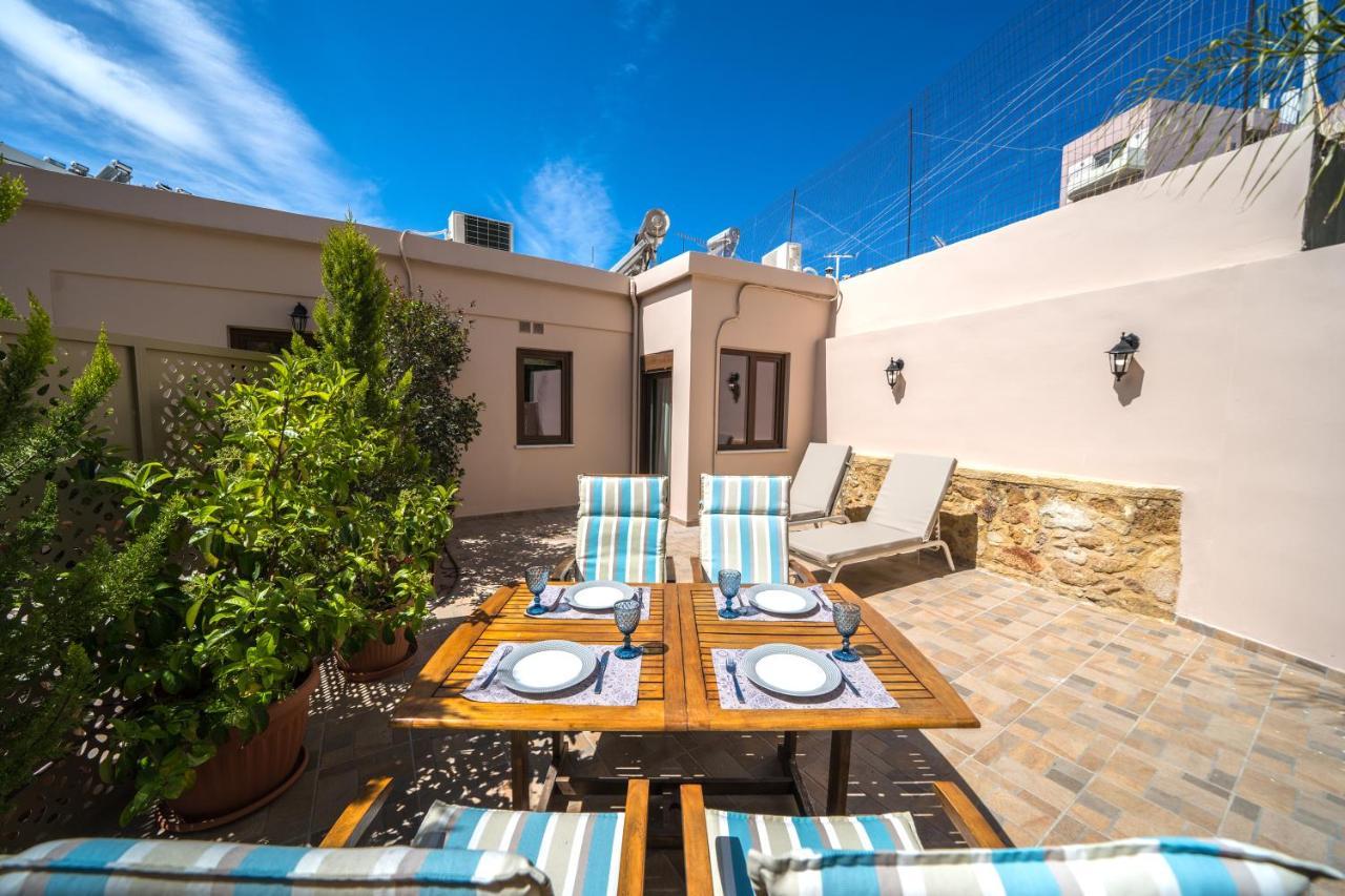 Iro City And Beach Boutique Homes Chania  Екстер'єр фото
